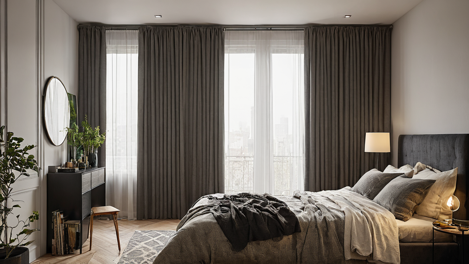Renter-Friendly Blackout Curtains: Heat, Glare, Sleep, and Damage-Free Mounting